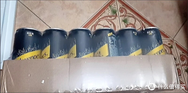 ￼￼可口可乐（Coca-Cola）怡泉 Schweppes 无糖零卡 苏打水汽水饮料 330ml*24罐 整箱装￼￼