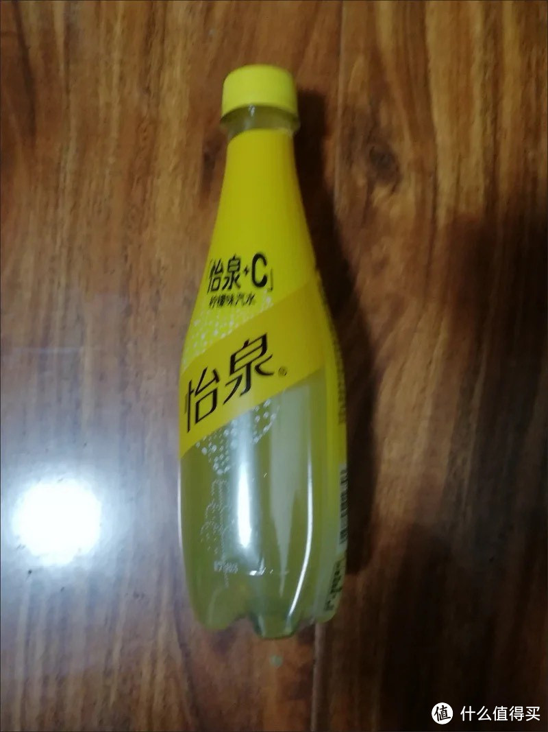 ￼￼可口可乐（Coca-Cola）怡泉 Schweppes +C 柠檬味汽水 碳酸饮料 400ml*12瓶整箱装