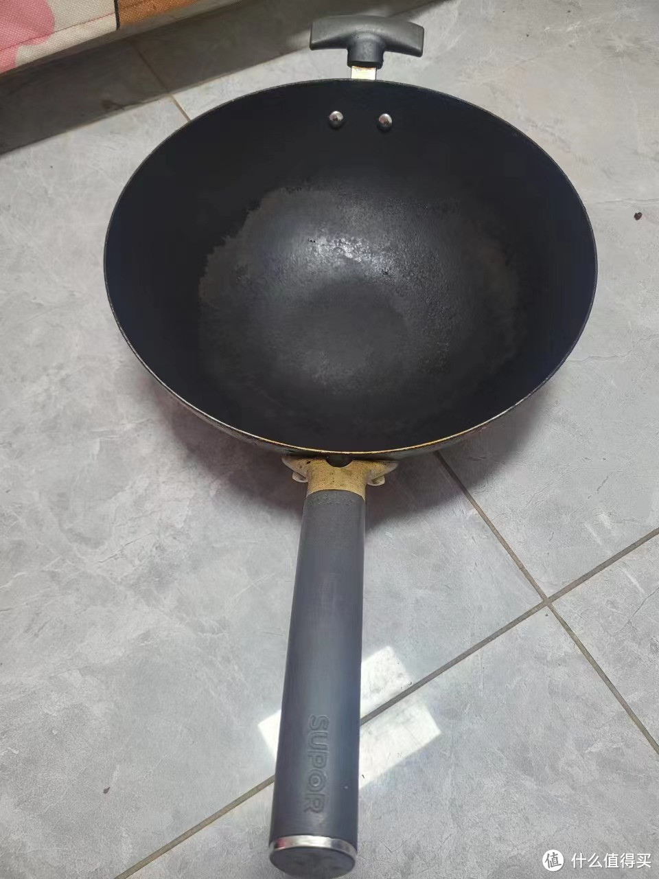 我买的苏泊尔无涂层铁锅掉渣了