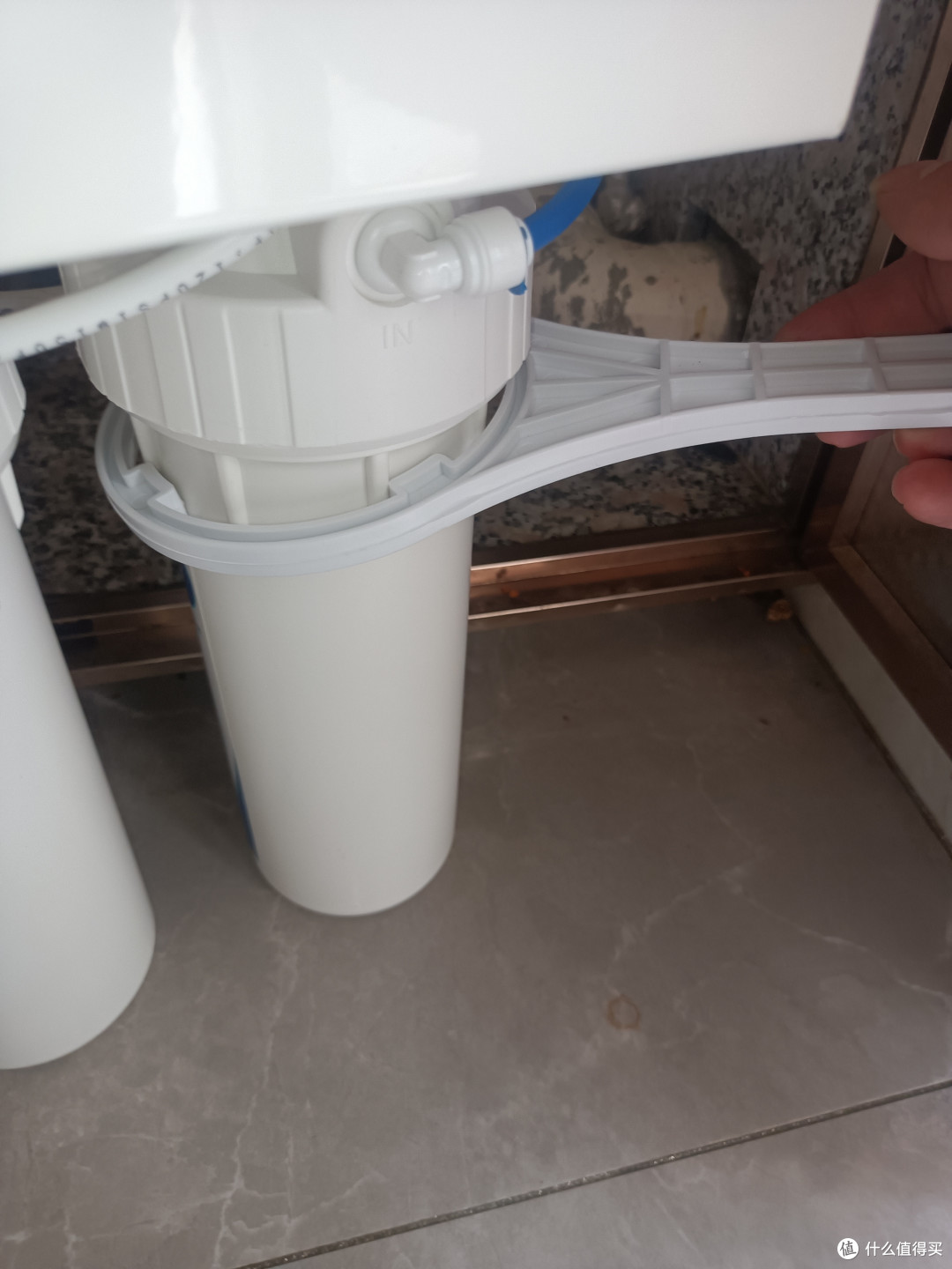 自己动手更换净水器通用滤芯