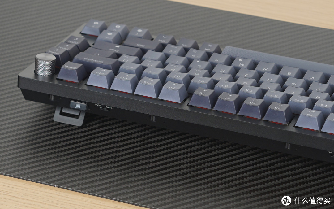 美商海盗船K65 PLUS无线键盘：游戏玩家的最佳拍档，体验超凡手感！