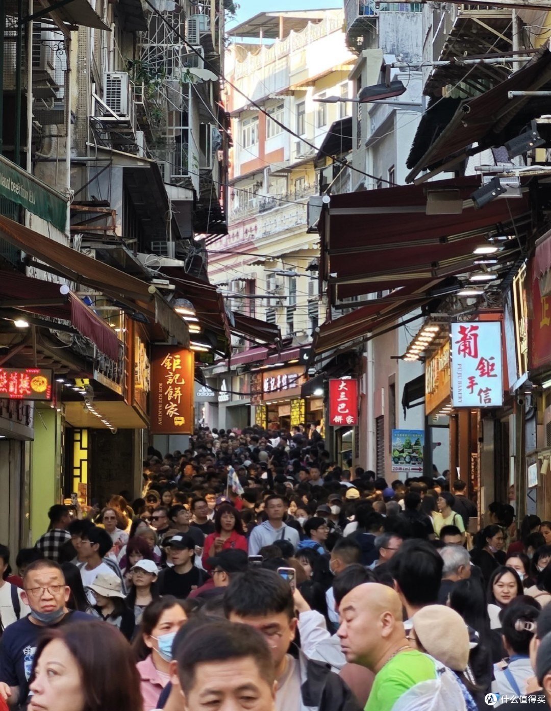 谷歌推出3款免费 AI图像编辑