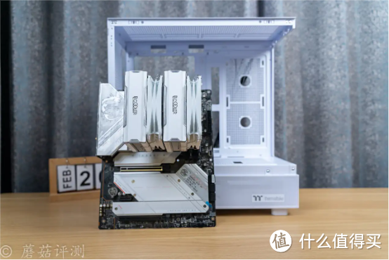 风冷海景房？其实效果也不错，Thermaltake（Tt）钢影 透S 海景房机箱 装机体验