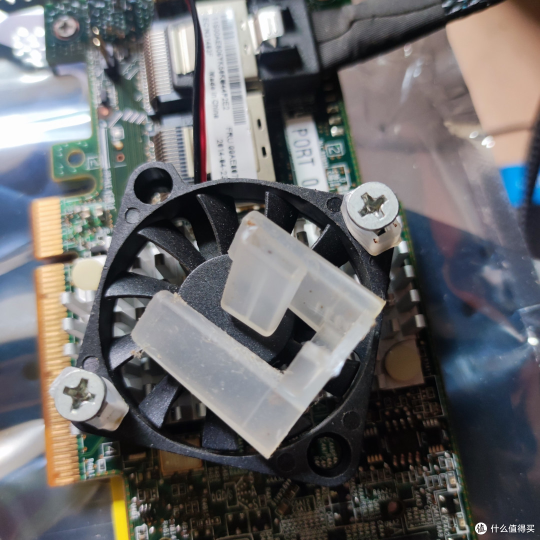 IBM M5110 SAS阵列卡加装风扇