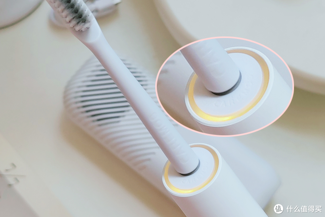 【护齿利器】揭秘舒摩斯欧拉电动牙刷的清洁秘密！