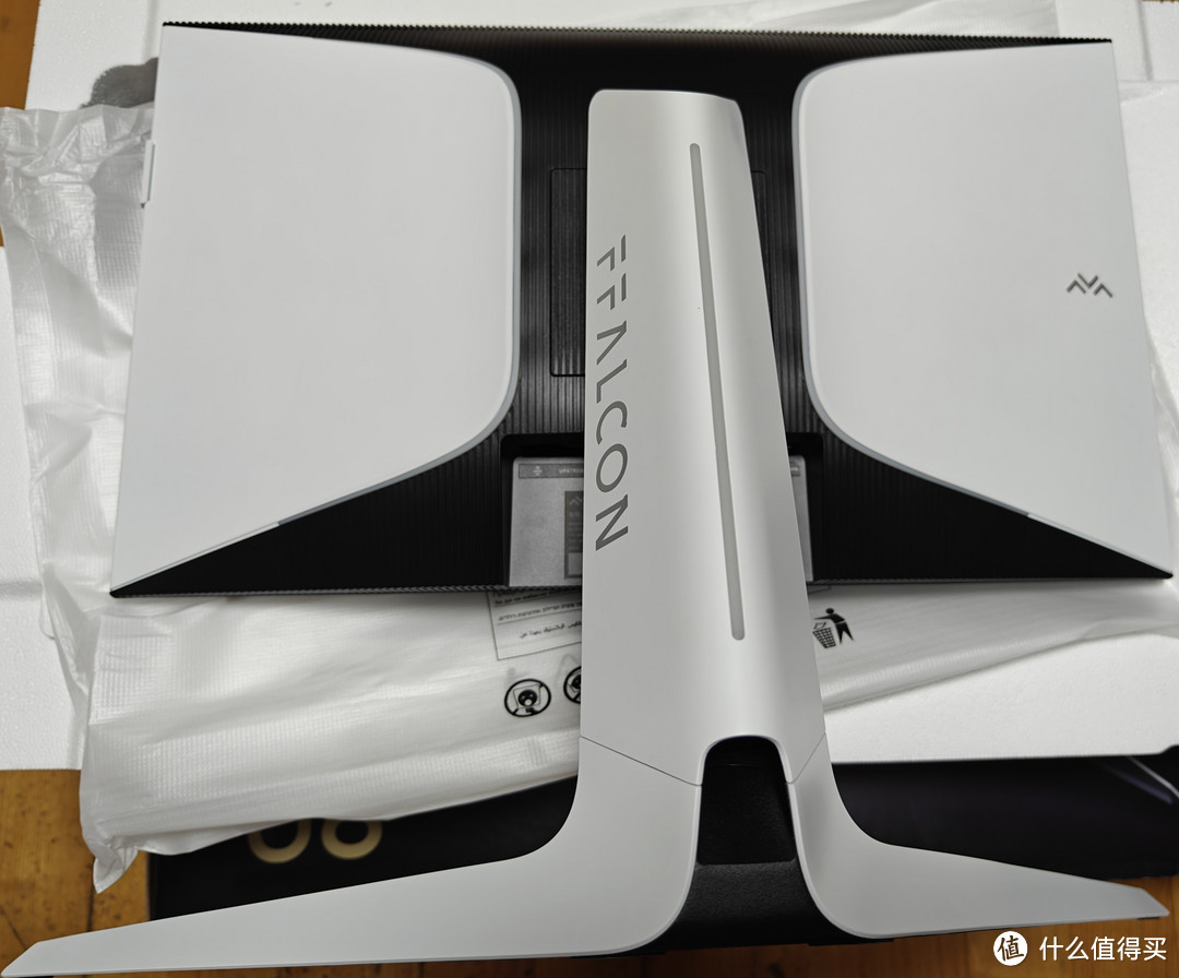 逐光猎影:雷鸟U8 4K160HZ MiniLED HDR显示器评测