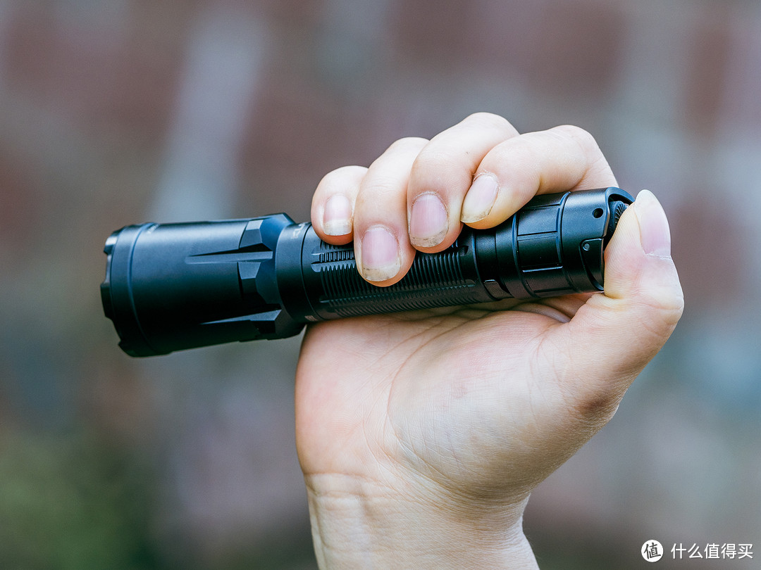 战术手电评测之凯瑞兹XT11GT PRO--3300流明硬核户外装备