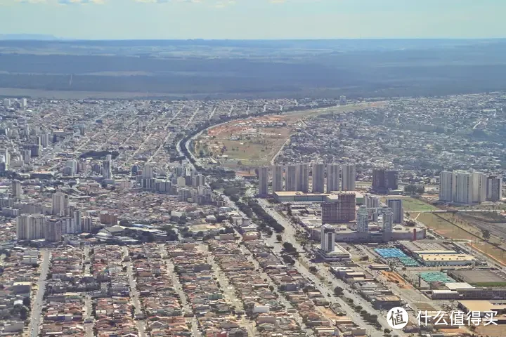 地球另一边的这个大国首都，告诉了我70年前人类心中的未来城市，长这样！