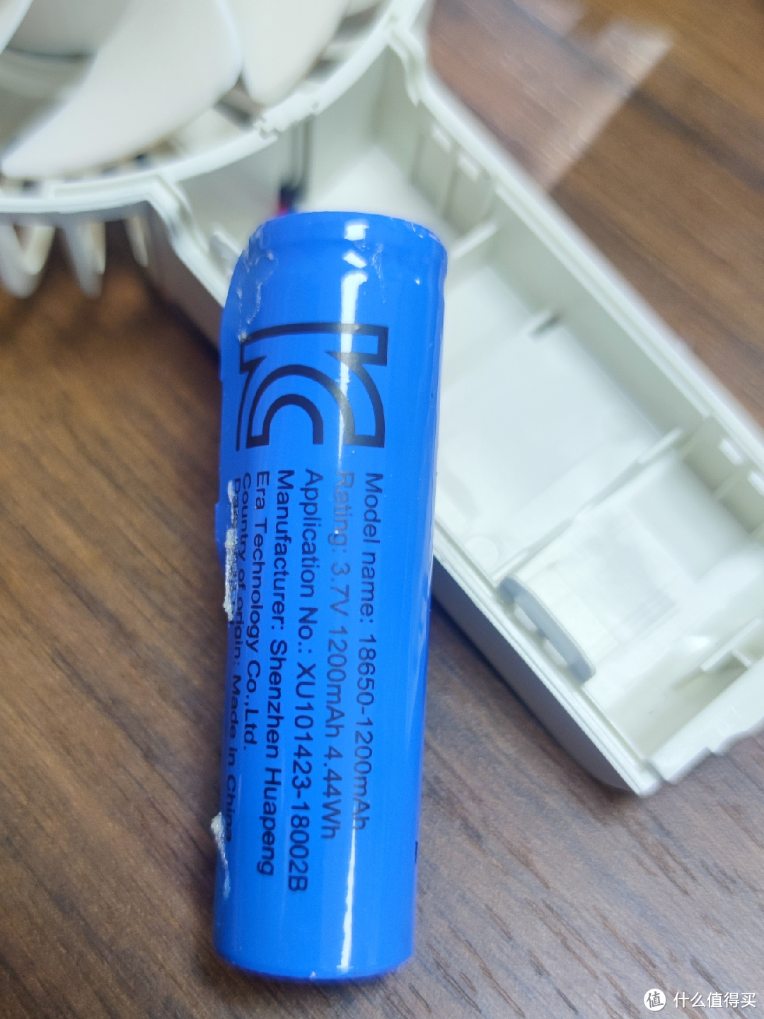 电池细节图， 蓝皮引线的18650 1200mah 锂电池