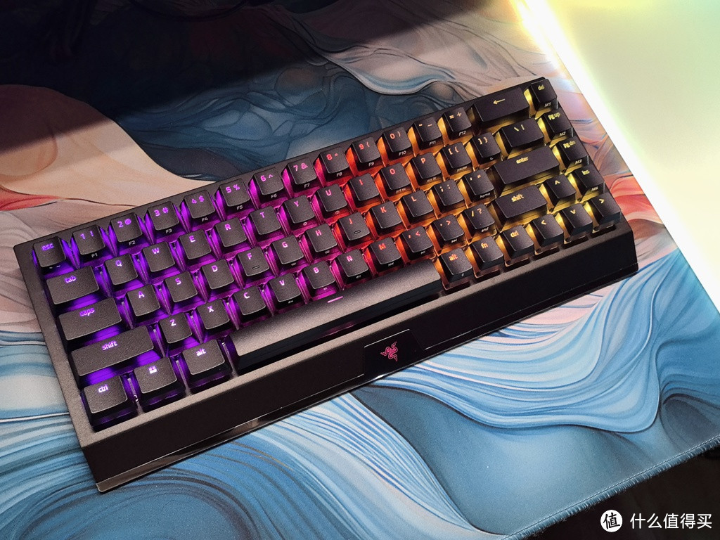 小巧又全面雷蛇黑寡妇蜘蛛v4迷你无线版机械键盘首发评测