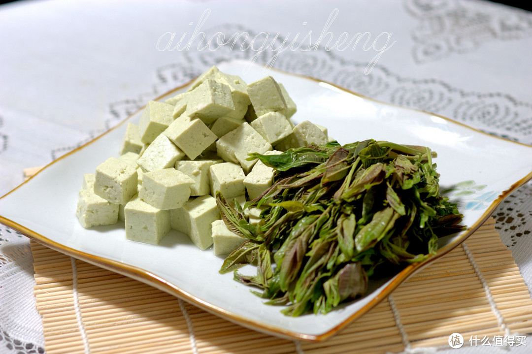 清风拂翠——揭秘立夏养生‘三不食’与香椿拌豆腐的美味！