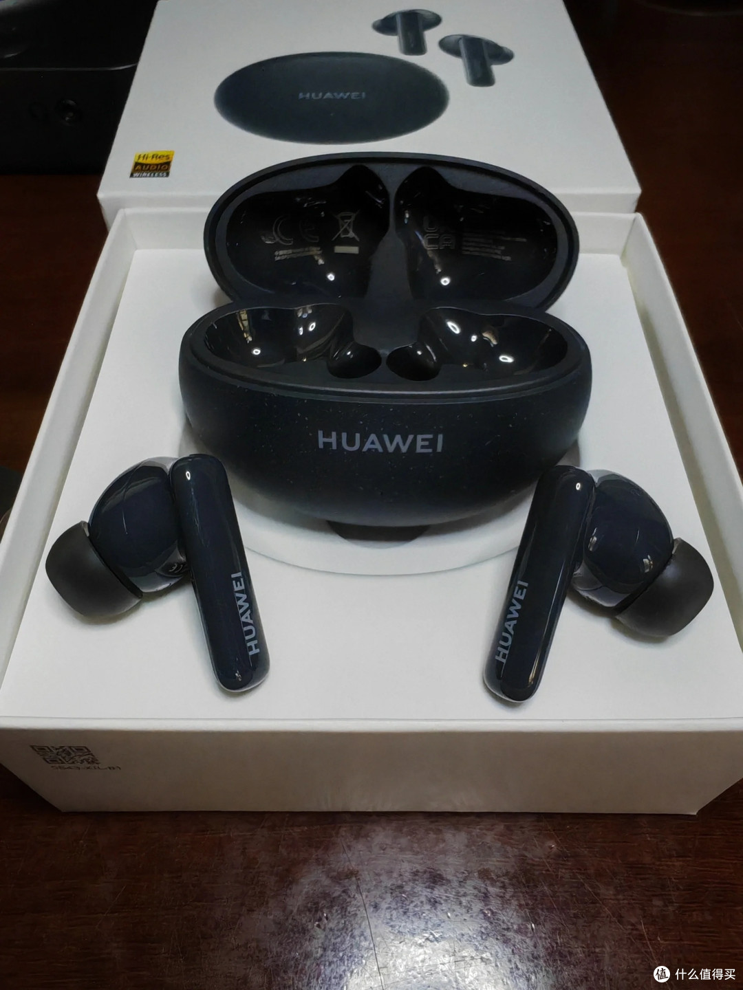 华为freebuds5i蓝牙耳机