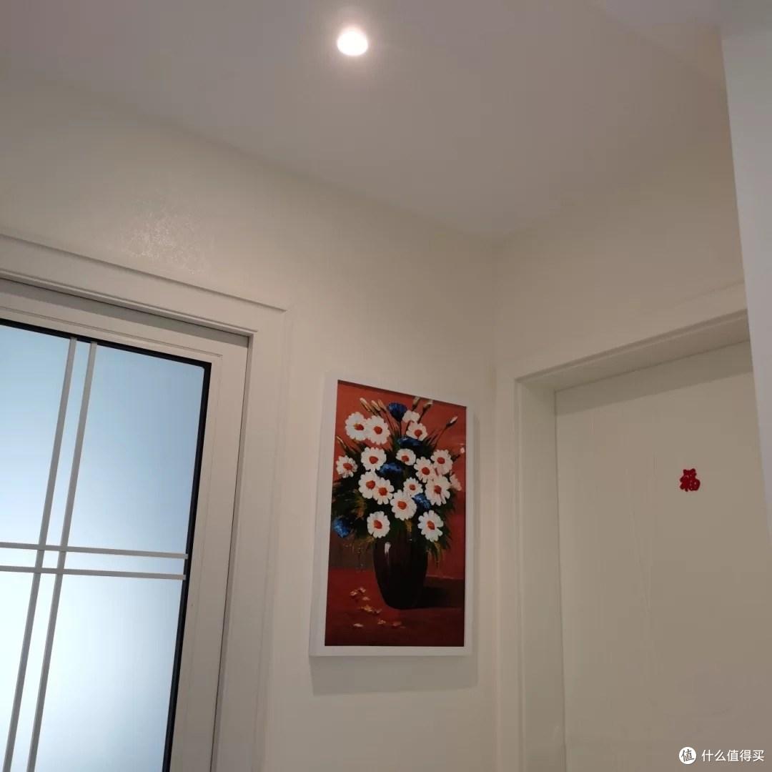 潮汕一夫妻的新房火了，光一个背景墙就被无数人模仿，太有品味了