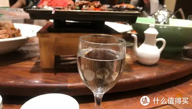 老酒友公认的3大“下酒菜”，第一不是花生米，看看你吃过几种？