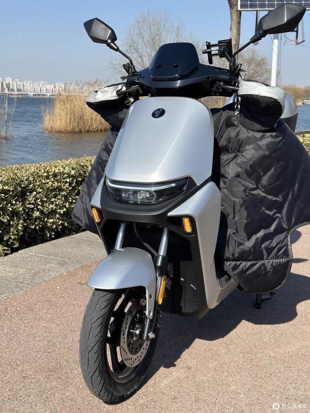 畅享自由,九号电动 M95C 电动摩托车,你的理想之选