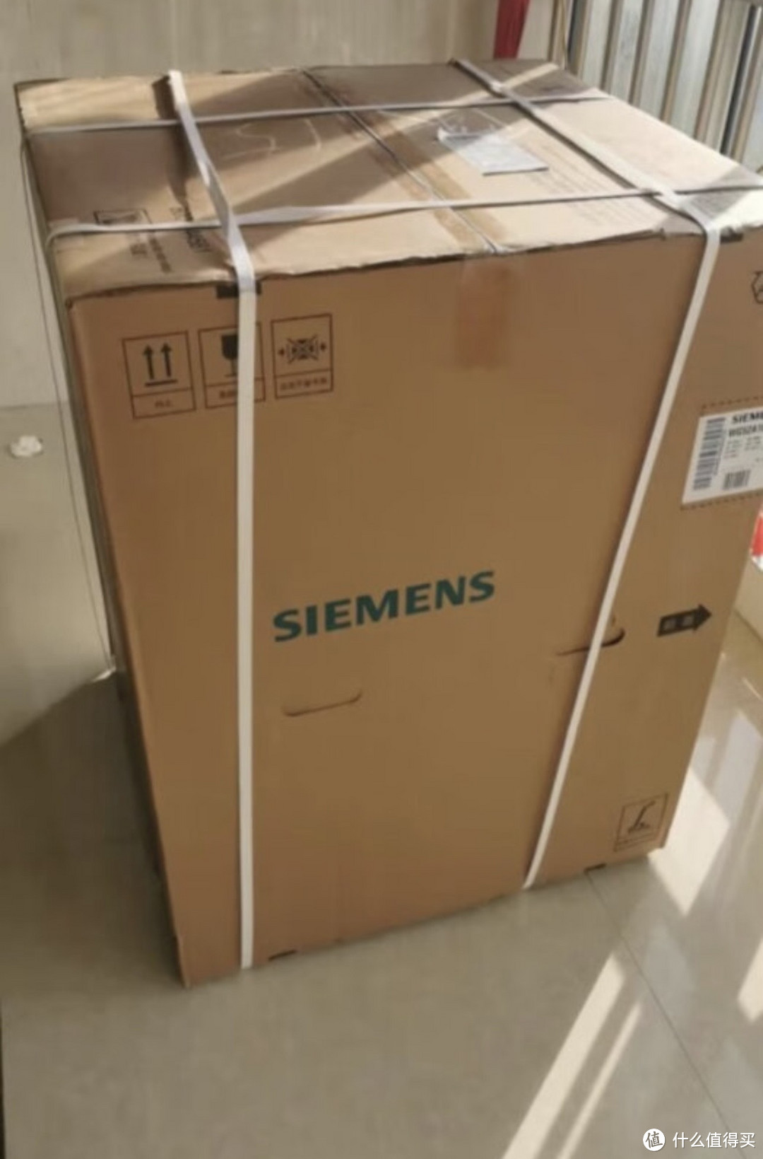 ￼￼西门子（SIEMENS）iQ300 曜石黑系列10公斤滚筒洗衣机全自动 智能除渍 强效除螨 变频节能 防过敏 除￼￼