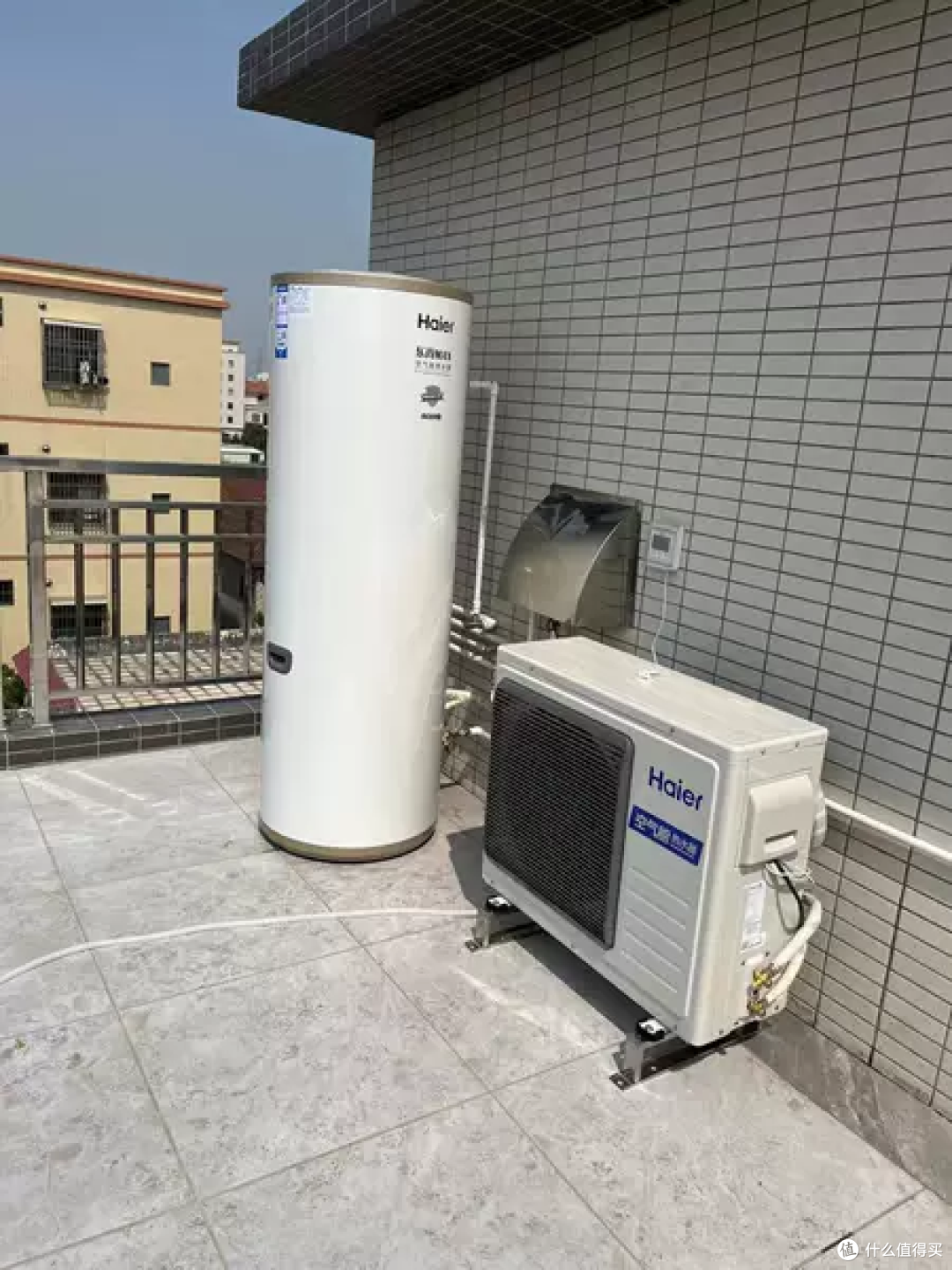 为什么都买空气能热水器？空气能热水器为什么这么省电？海尔空气能热水器性价比高吗？