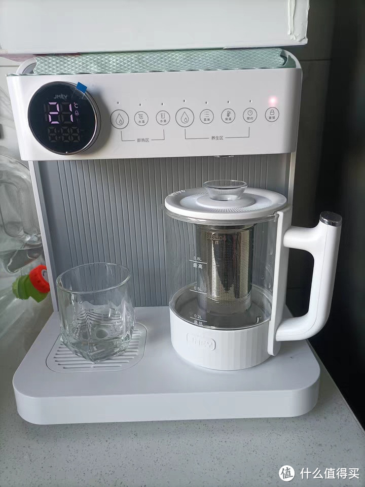 集米C5即热式饮水机：家用饮水新风尚