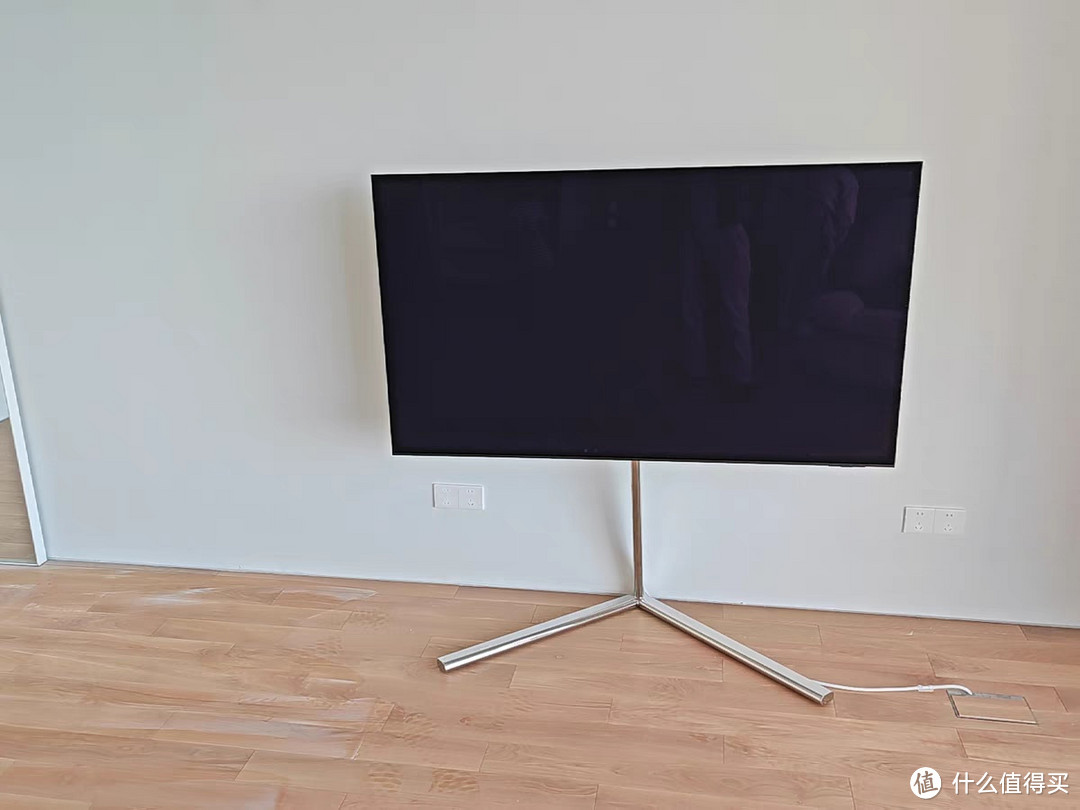三星S95Z家用电视 二代QD-OLED面板震撼无与伦比