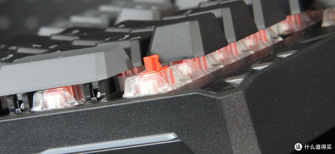 微星发布三款游戏外设新品：GK41DUSK国产轴机械键盘太帅了