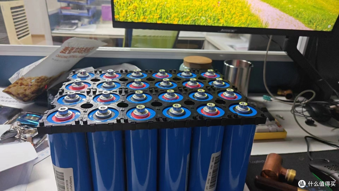 用支架体积太大了
