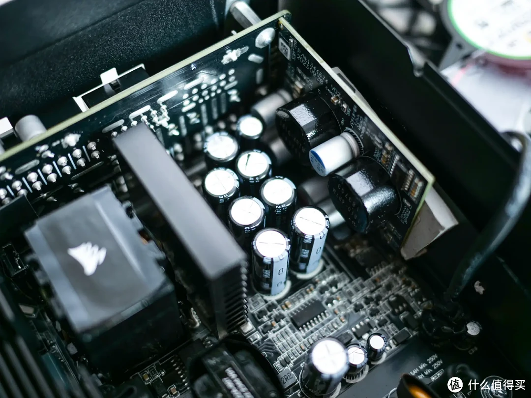 紧凑全模组,美商海盗船新款TX850金牌ATX3.0电源开箱拆解