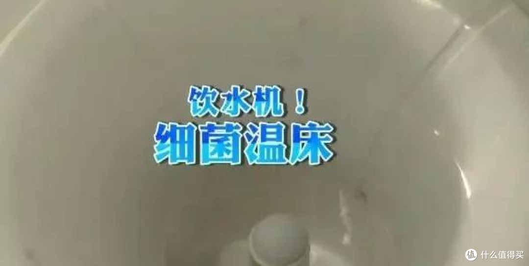 奶粉娃怎么能少的了一款恒温泡奶机呢?又省妈速度又快,简直不要太爽~