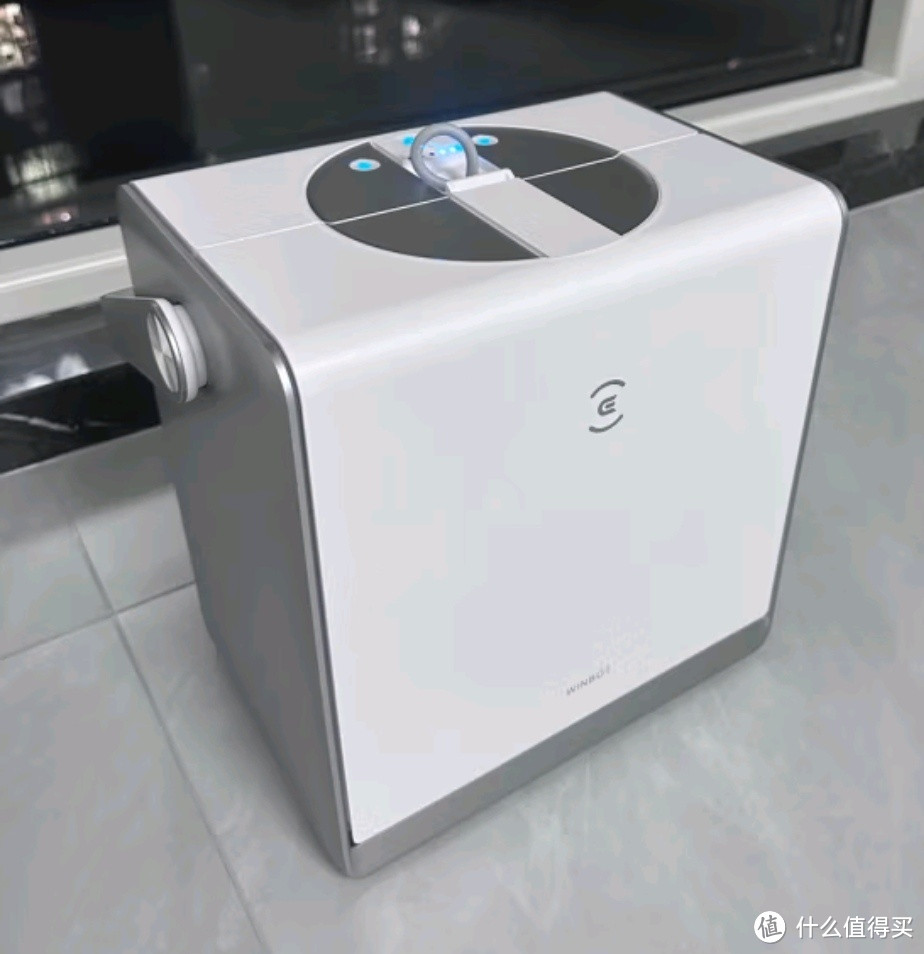 窗户清洁的尖子生–科沃斯窗宝W2 PRO