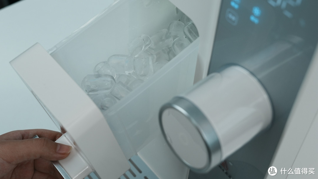 可制冰可加热-宜米西塔制冰饮水机体验