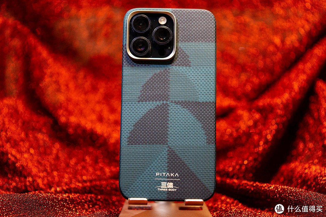 三体迷必入：PITAKA三体联名款iPhone15ProMax手机壳GET！