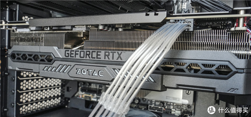 索泰(ZOTAC)GeForce RTX 4080 SUPER PGF OC显卡分享