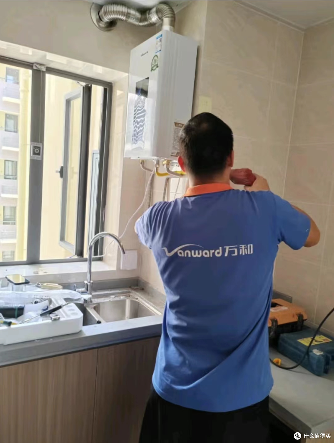 家里多点用水,水温总忽冷忽热?性价比高的热水器我挑这两款