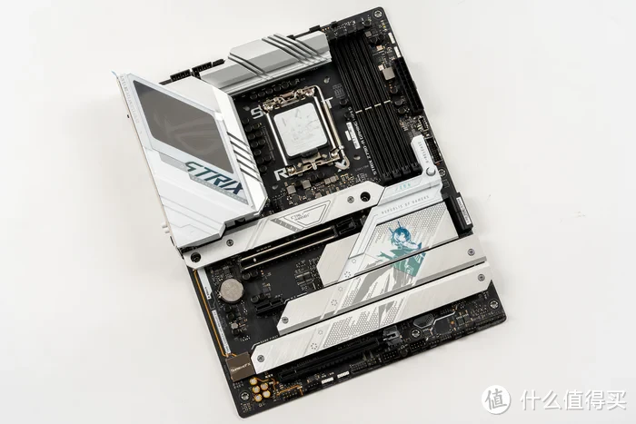 静之雪——SILENT WINGS 4+ROG Z790吹雪S+4070S星曜+德商德静界800 DX 装机展示