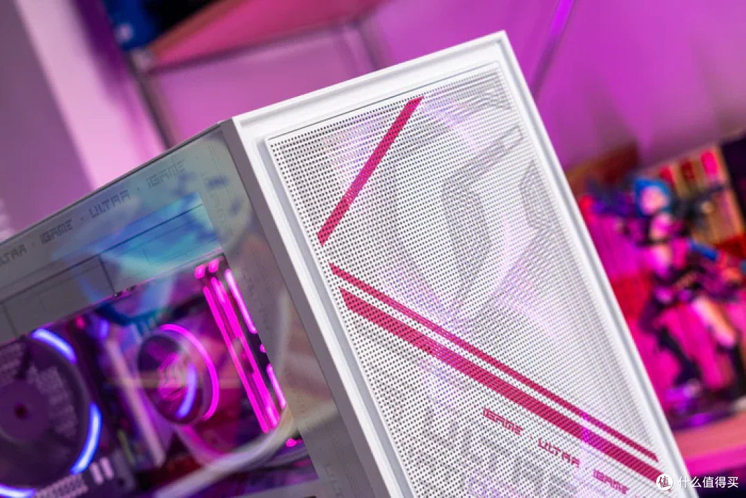 简洁七彩虹 iGAME ULTRA——B760M UltraZ+ 4060 UltraW+ C23MA UltraZ 装机分享