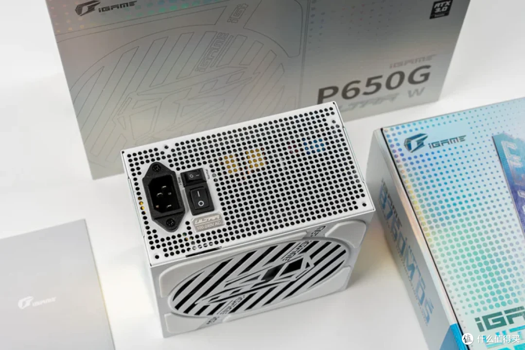 简洁七彩虹 iGAME ULTRA——B760M UltraZ+ 4060 UltraW+ C23MA UltraZ 装机分享