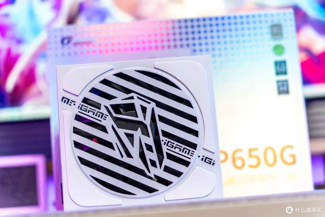 简洁七彩虹 iGAME ULTRA——B760M UltraZ+ 4060 UltraW+ C23MA UltraZ 装机分享