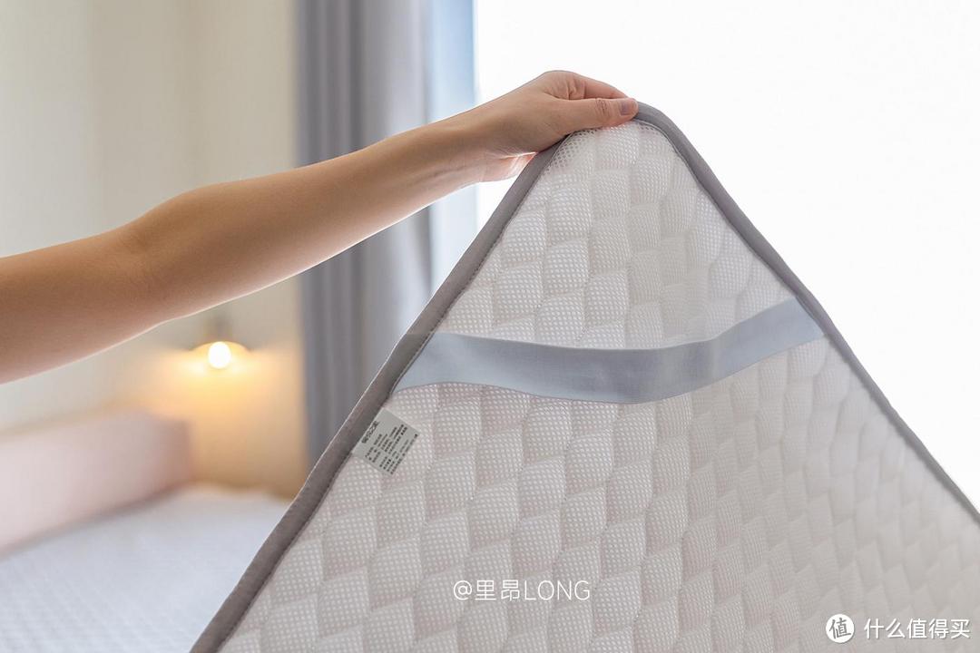 愉悦之家 硅胶凉席+夏被套装:舒爽夏日,伴你入眠