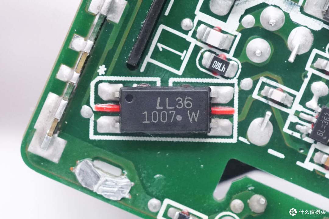 拆解报告:HP惠普30W USB-C电源适配器TPN-LA24