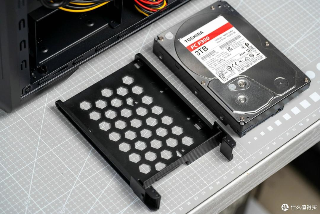 i5-14400F+RTX 4060显卡,微星暗黑骑士龙年限定版主机性能实测