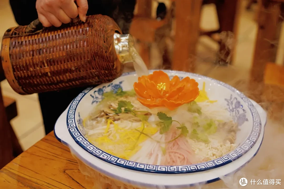 物价感人的春日顶流,原来美食也很精彩!