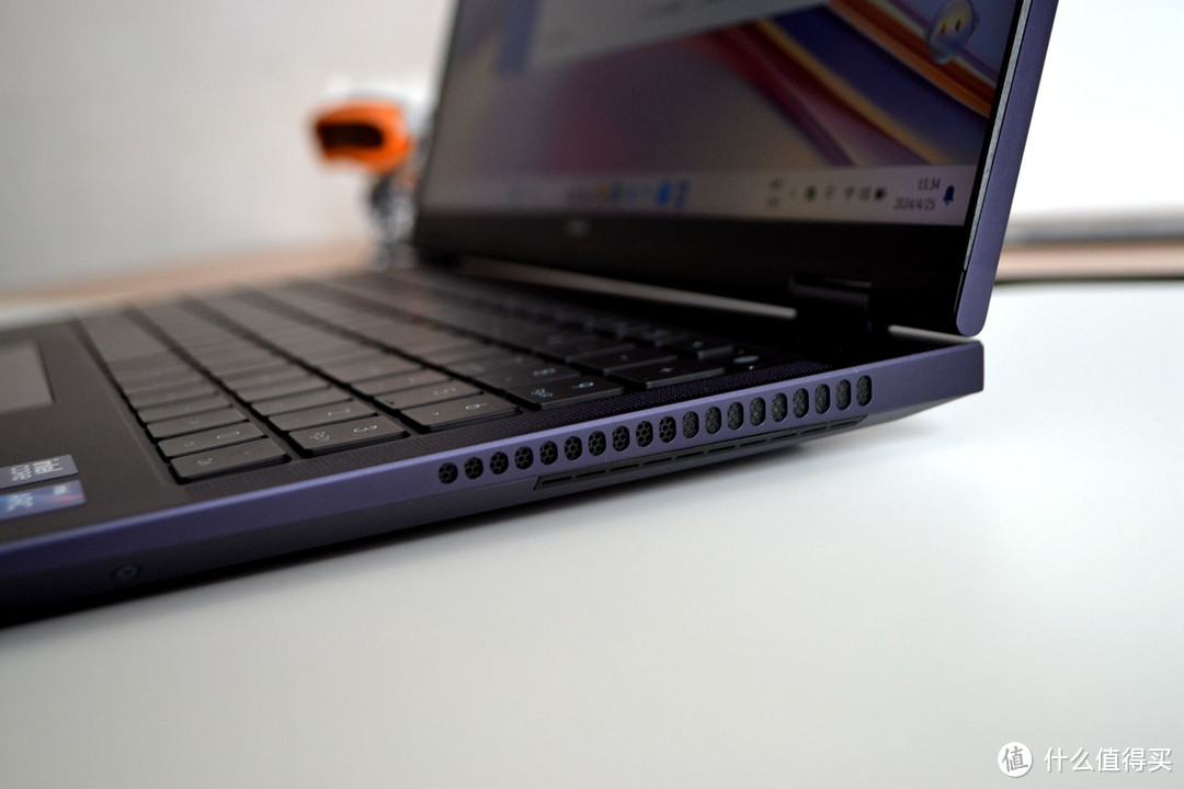 英特尔这牙膏挤爆了！Ultra 5 125H到底有多强？荣耀MagicBook Pro 16首款AI PC超详细评测