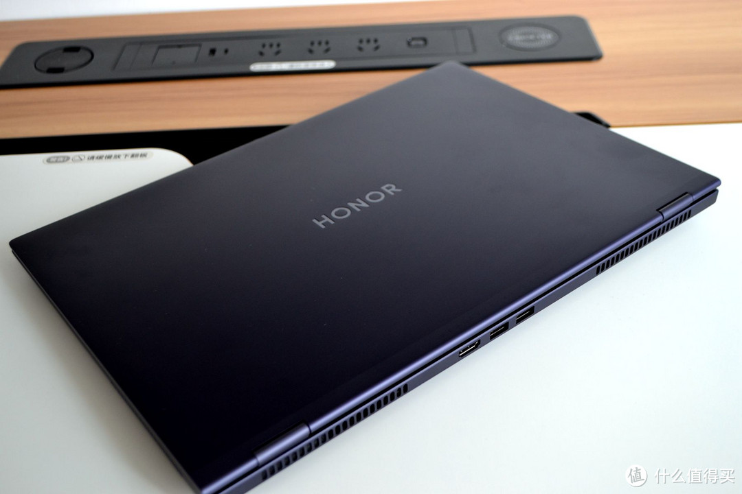 英特尔这牙膏挤爆了！Ultra 5 125H到底有多强？荣耀MagicBook Pro 16首款AI PC超详细评测