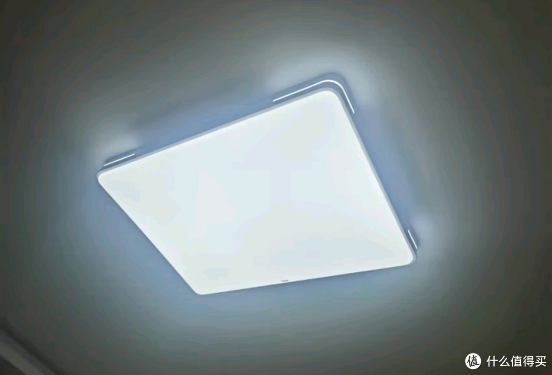 我家超智能之TCL照明 LED客厅灯北欧简约大气卧室吸顶灯