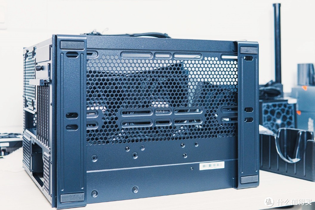 超频三DS360+星界C3装机，附14700K+索泰 RTX 4070 SUPER天启性能测试