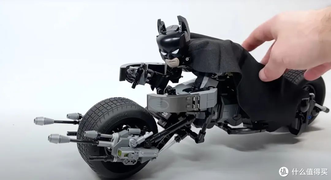 机甲、蝙蝠车和拼搭人偶！2024年6月即将推出的3款乐高蝙蝠侠套装