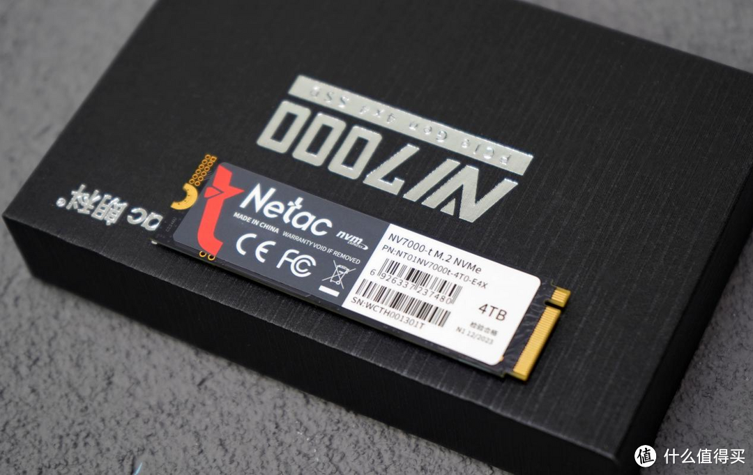 PCIe4.0 SSD天花板！速度与容量齐飞，朗科NV7000-t 4TB评测