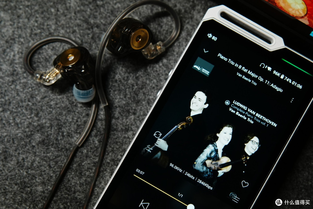 入门级HIFI音乐播放器,海贝 R4开箱评测,赛博机甲设计确实出圈