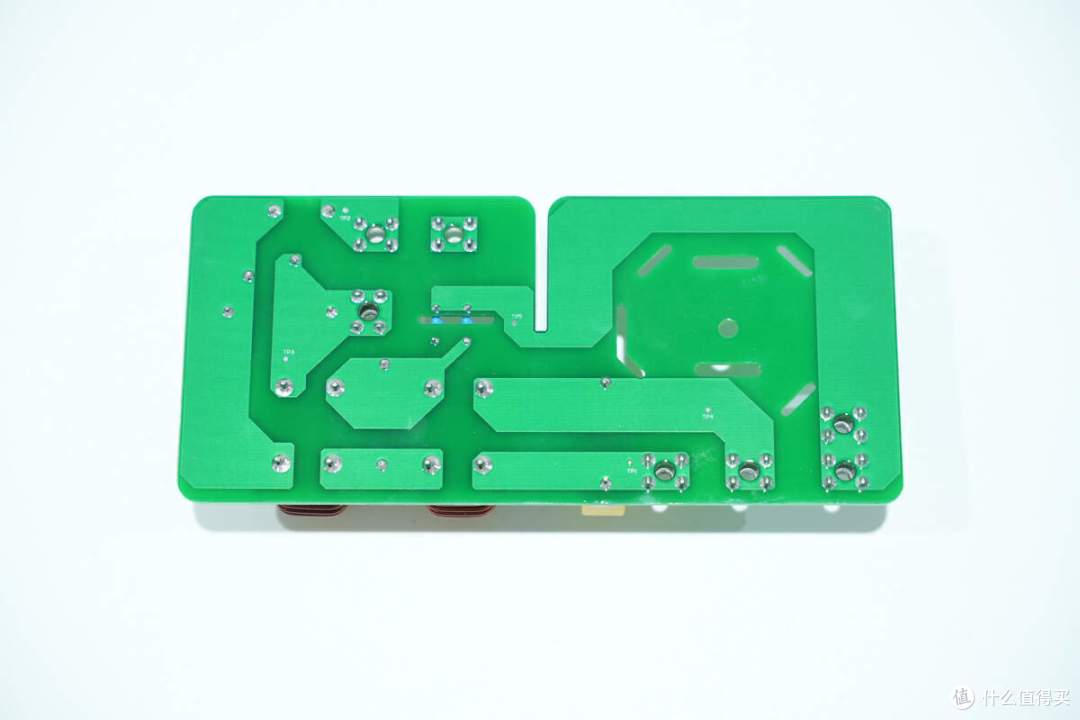 拆解报告:EHOM 1650W 1024Wh便携式户外电源EP1650-3