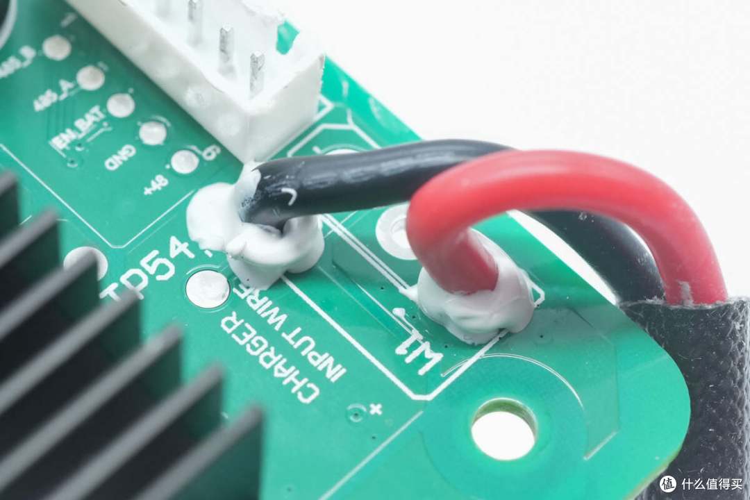 拆解报告:EHOM 1650W 1024Wh便携式户外电源EP1650-3