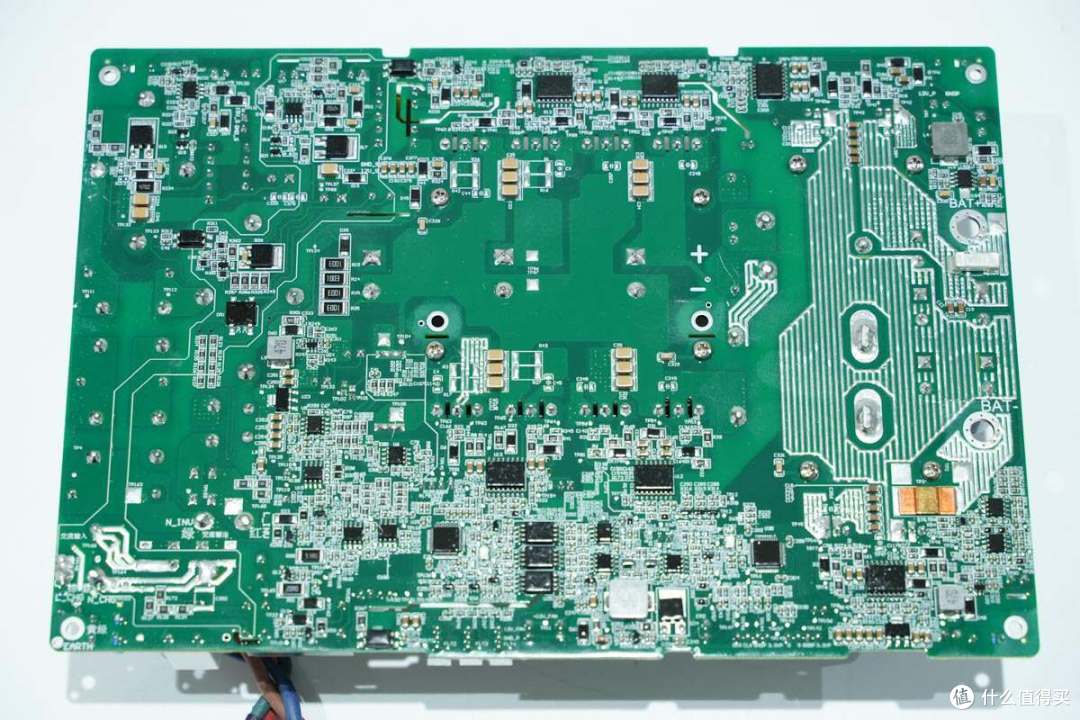 拆解报告:EHOM 1650W 1024Wh便携式户外电源EP1650-3